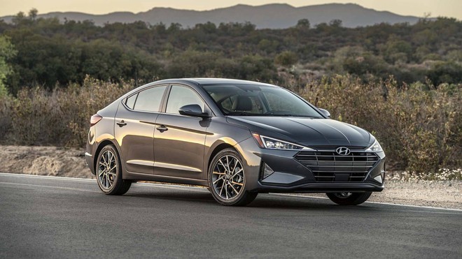 Hyundai Elantra 2020 – sang trọng và phong cách